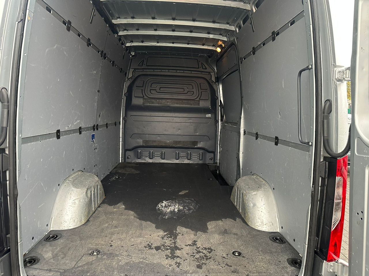 Mercedes Benz Sprinter - Panel van: picture 5 Mercedes Benz Sprinter - Panel van: picture 5