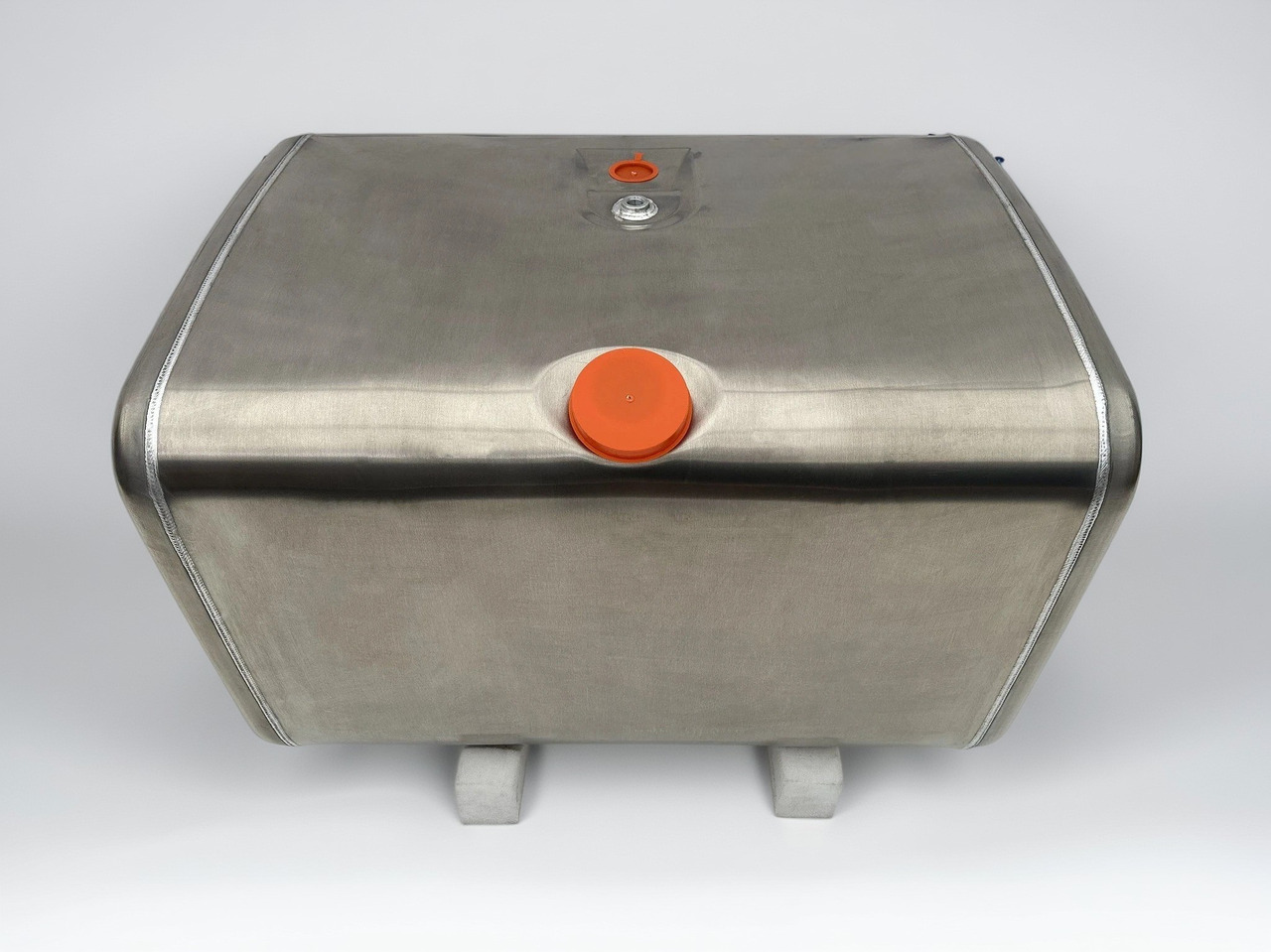 SCANIA - Fuel tank: picture 1 SCANIA - Fuel tank: picture 1