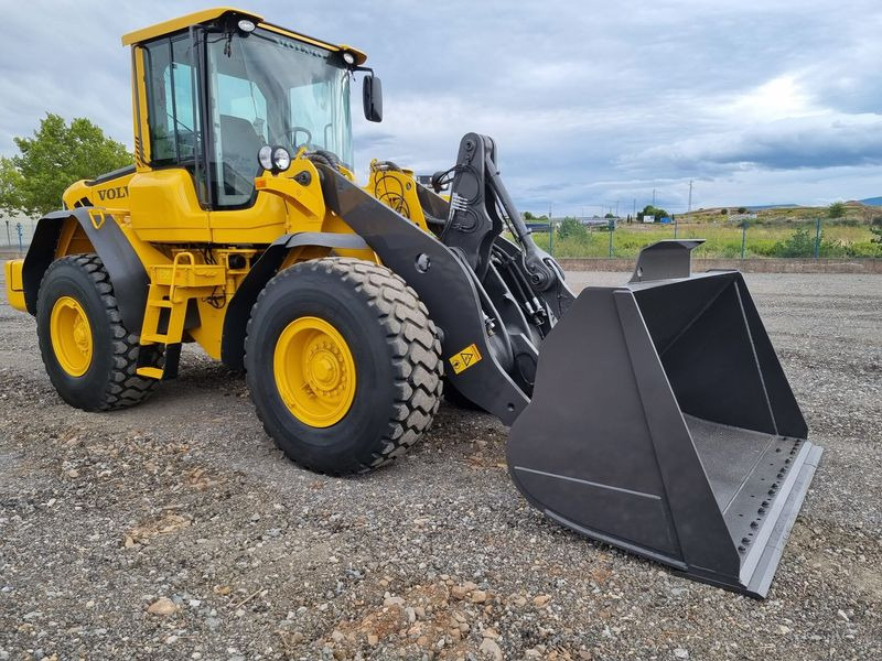 CATERPILLAR L90F - Wheel loader: picture 2 CATERPILLAR L90F - Wheel loader: picture 2