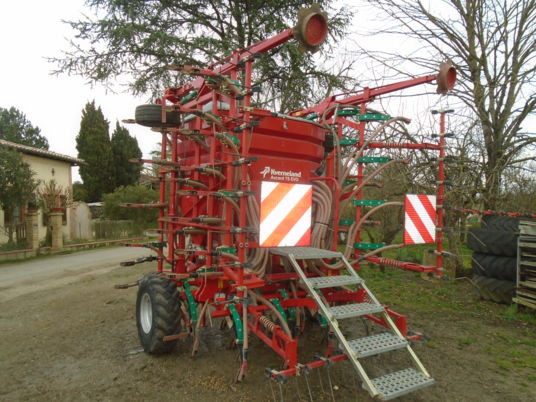 Kverneland TS EVO 6000 - Combine seed drill: picture 1 Kverneland TS EVO 6000 - Combine seed drill: picture 1