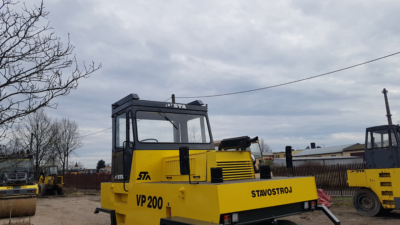 Stavostroj Remasz VP200 - Pneumatic roller: picture 1 Stavostroj Remasz VP200 - Pneumatic roller: picture 1