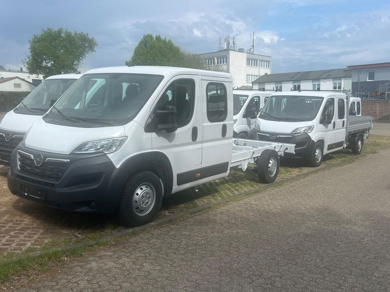 Opel Movano DoKa Kipper-Pritsche- L3H2 3,5t Edition - Tipper van: picture 3 Opel Movano DoKa Kipper-Pritsche- L3H2 3,5t Edition - Tipper van: picture 3