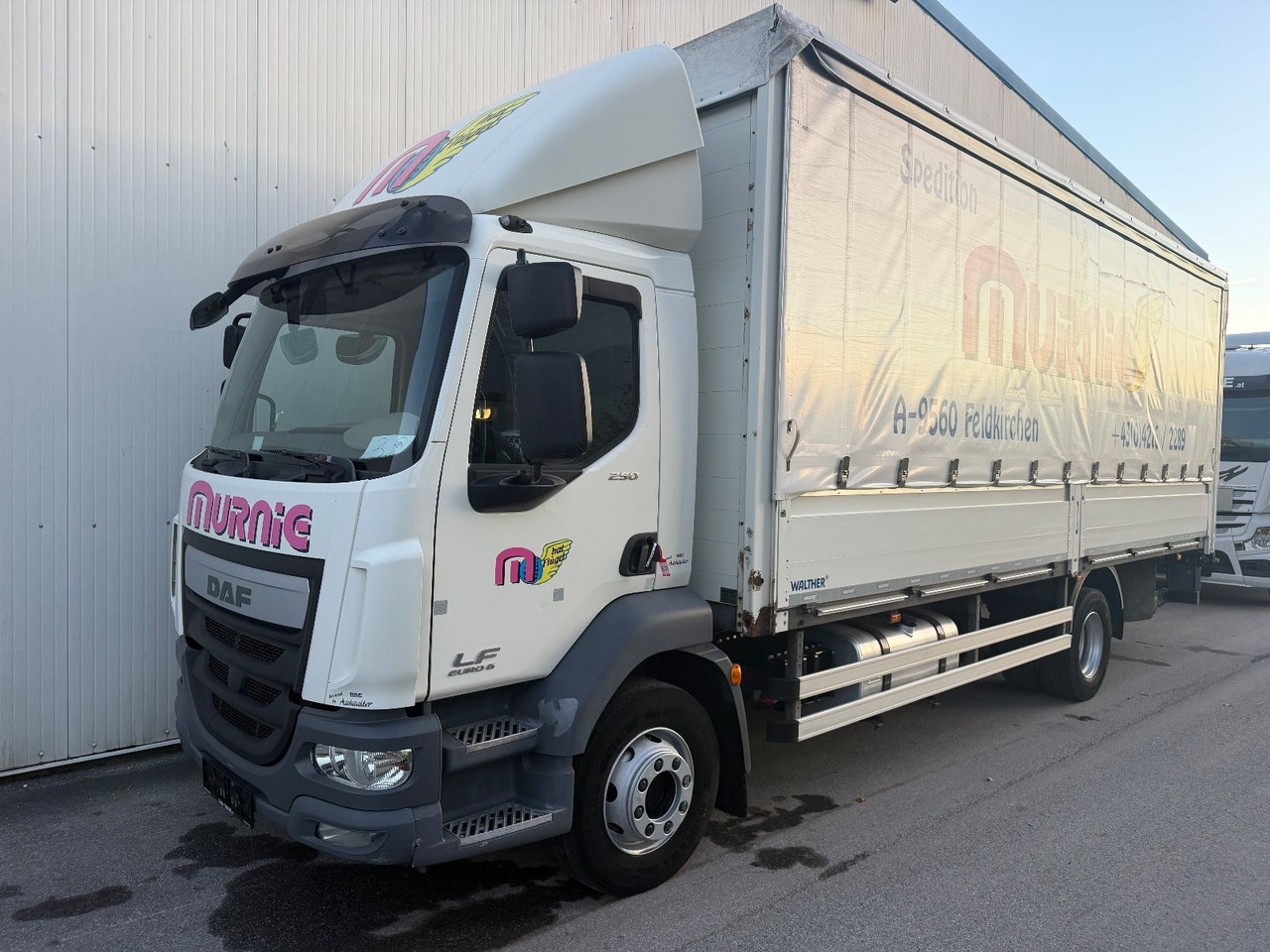 DAF LF 250 16T/LBW €6 - Curtainsider truck: picture 1 DAF LF 250 16T/LBW €6 - Curtainsider truck: picture 1