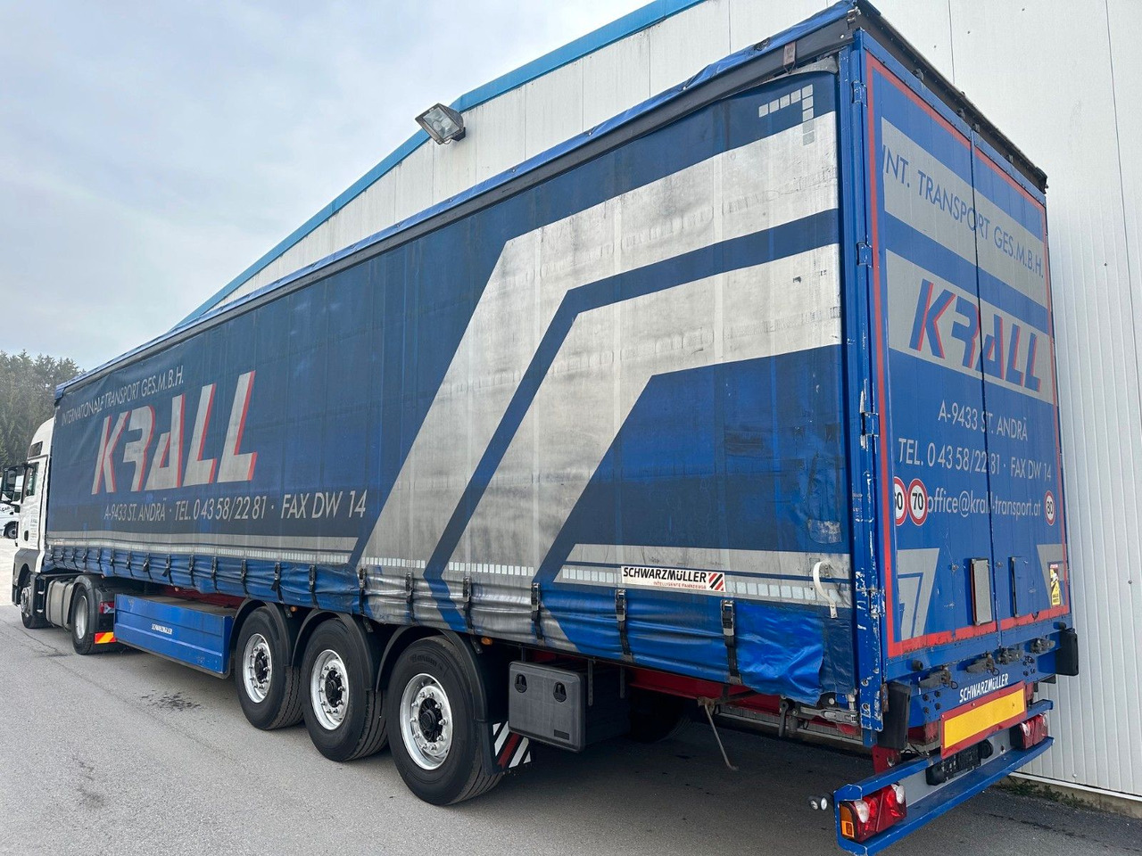 Schwarzmüller Serie-S Bordwand Getreide und XL cert. - Curtainsider semi-trailer: picture 4 Schwarzmüller Serie-S Bordwand Getreide und XL cert. - Curtainsider semi-trailer: picture 4