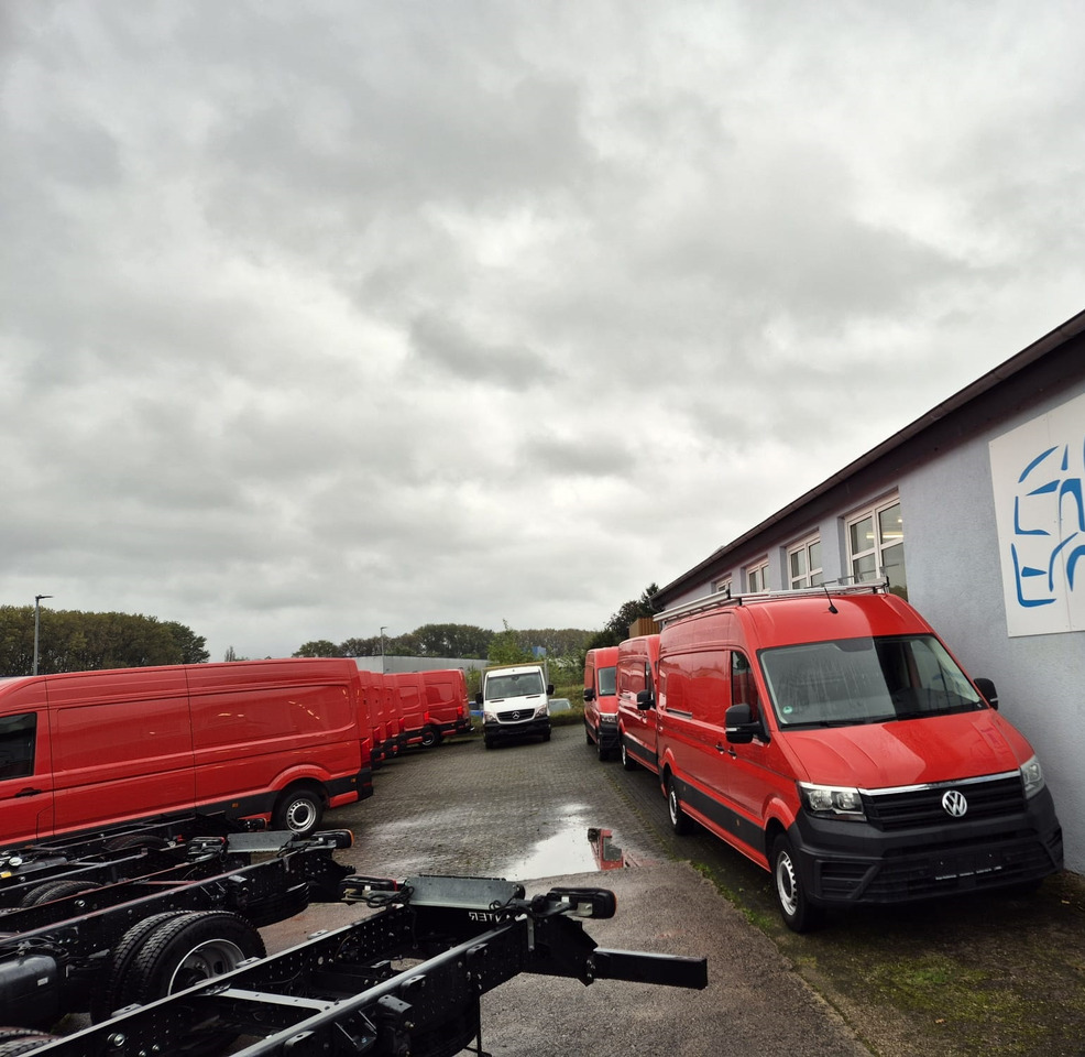 VOLKSWAGEN Crafter 35 Maxi, L4H3 - Box van: picture 1 VOLKSWAGEN Crafter 35 Maxi, L4H3 - Box van: picture 1