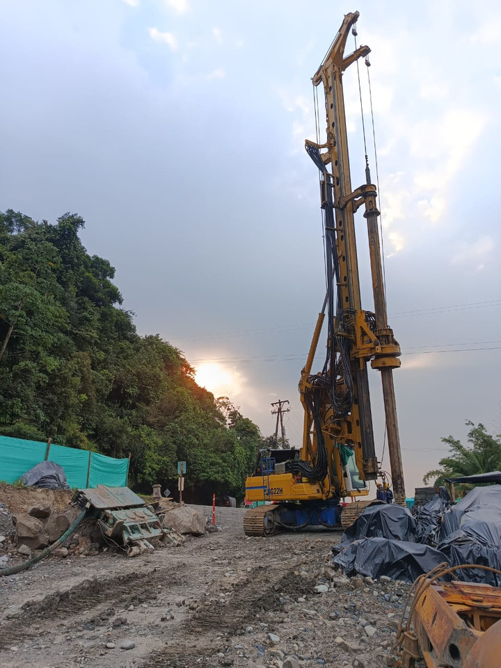 BAUER BG 22H - Drilling rig: picture 3 BAUER BG 22H - Drilling rig: picture 3