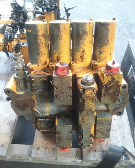 ROZDZIELACZ HYDRAULICZNY JCB 815 817 818 820 - Spare parts: picture 5 ROZDZIELACZ HYDRAULICZNY JCB 815 817 818 820 - Spare parts: picture 5