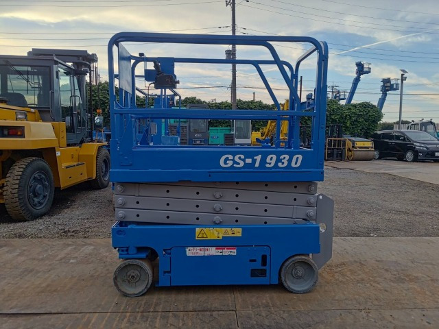 Scissor lift GENIE GS-1930: picture 19 Scissor lift GENIE GS-1930: picture 19