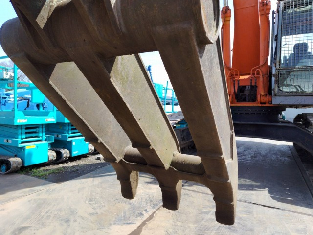 Leasing of HITACHI EX230LCH-5 HITACHI EX230LCH-5: picture 20
