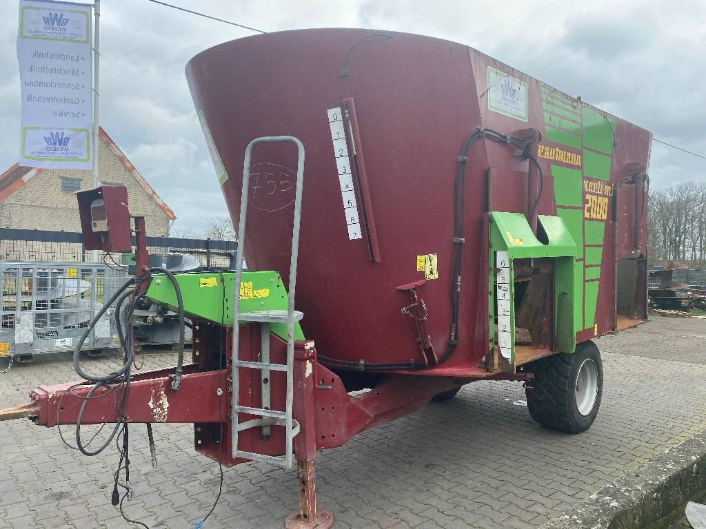 Strautmann Verti-Mix 2000 - Forage mixer wagon: picture 2 Strautmann Verti-Mix 2000 - Forage mixer wagon: picture 2