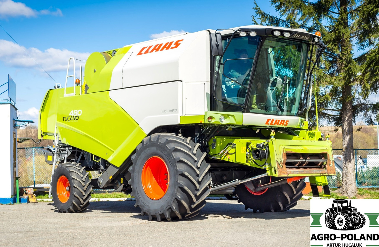 Claas TUCANO 480 - 2011 + VARIO 750 - 2236 h - Combine harvester: picture 1 Claas TUCANO 480 - 2011 + VARIO 750 - 2236 h - Combine harvester: picture 1