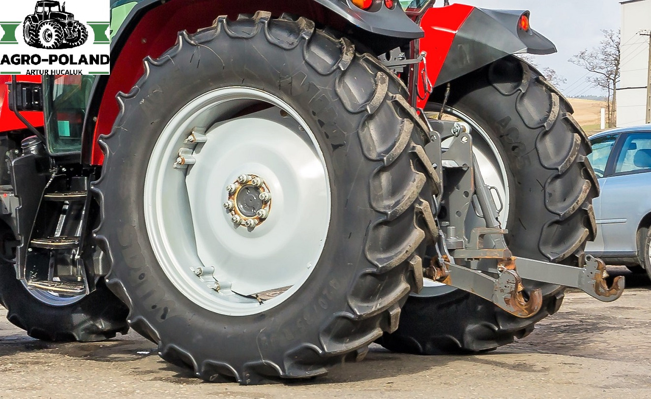 MASSEY FERGUSON 6713 - 2019 ROK - 2459 h - Farm tractor: picture 3 MASSEY FERGUSON 6713 - 2019 ROK - 2459 h - Farm tractor: picture 3
