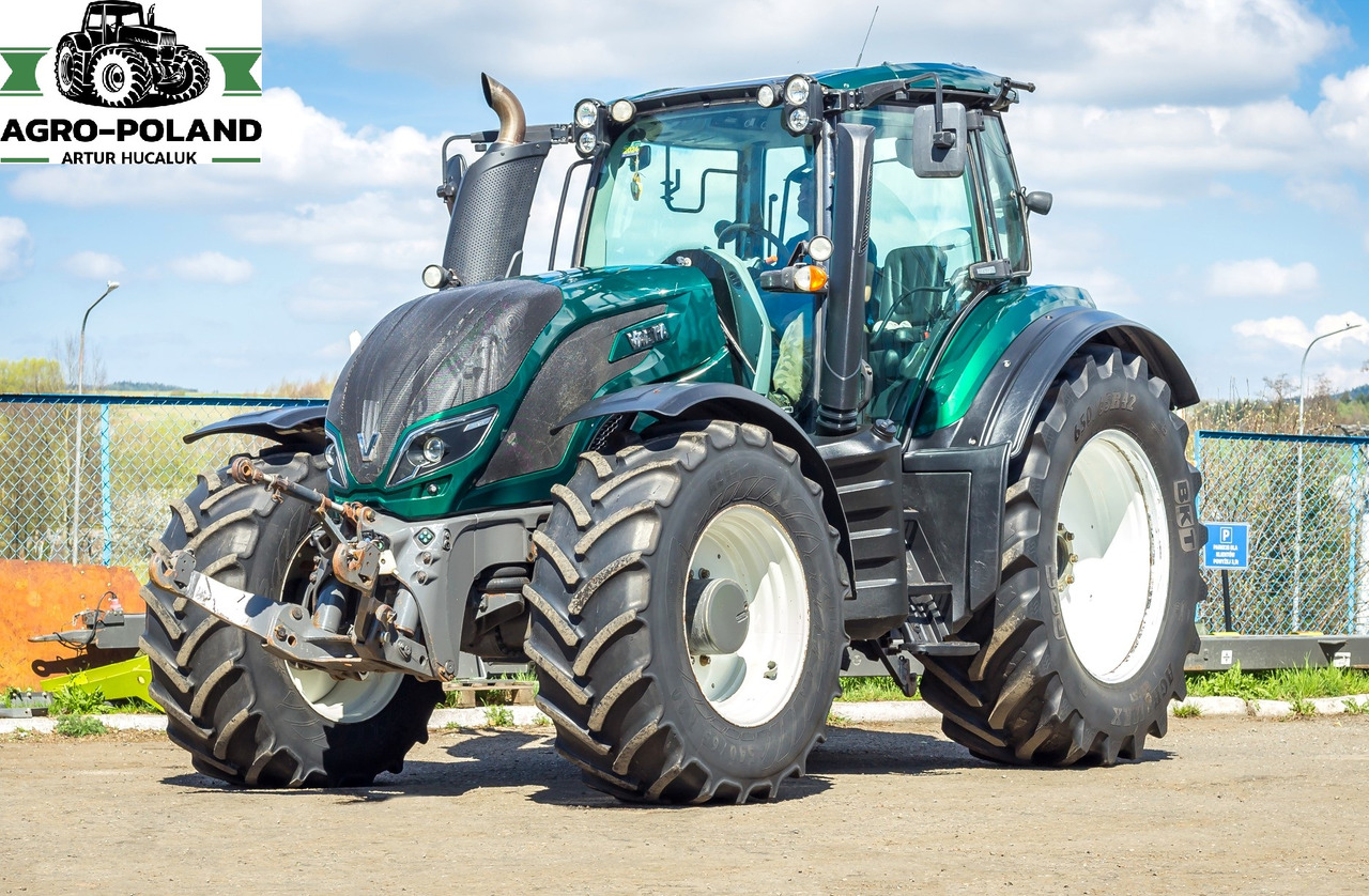 VALTRA T214 - 2016 ROK - 4950 h - Farm tractor: picture 2 VALTRA T214 - 2016 ROK - 4950 h - Farm tractor: picture 2