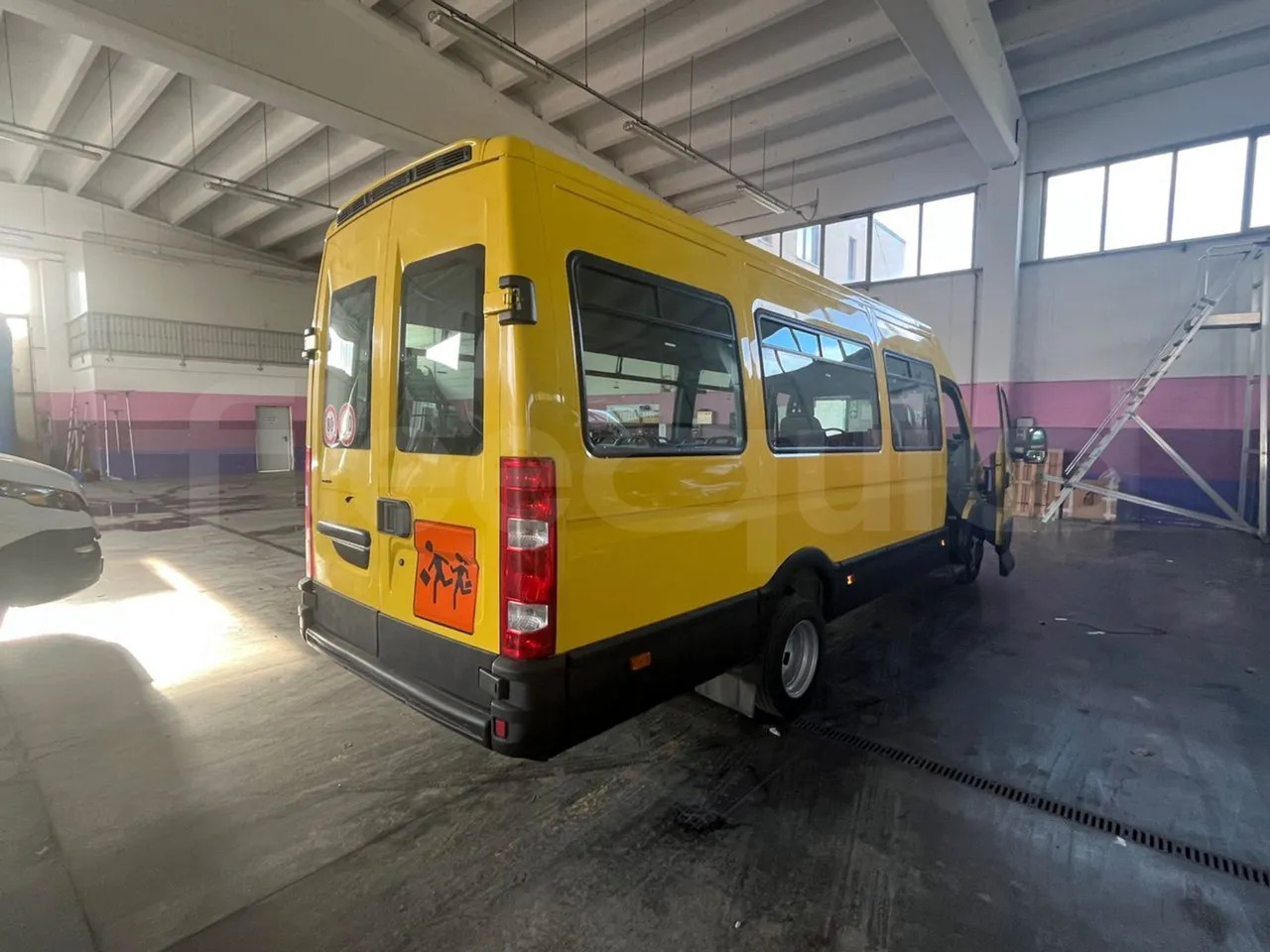 Leasing of  Iveco A50 Iveco A50: picture 8