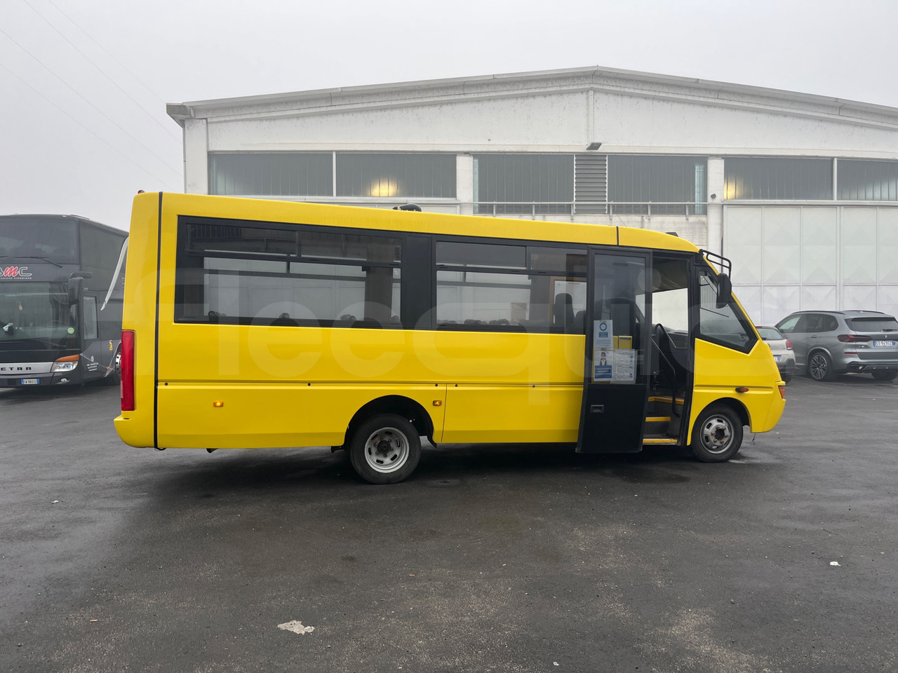 School bus Iveco Cacciamali: picture 15