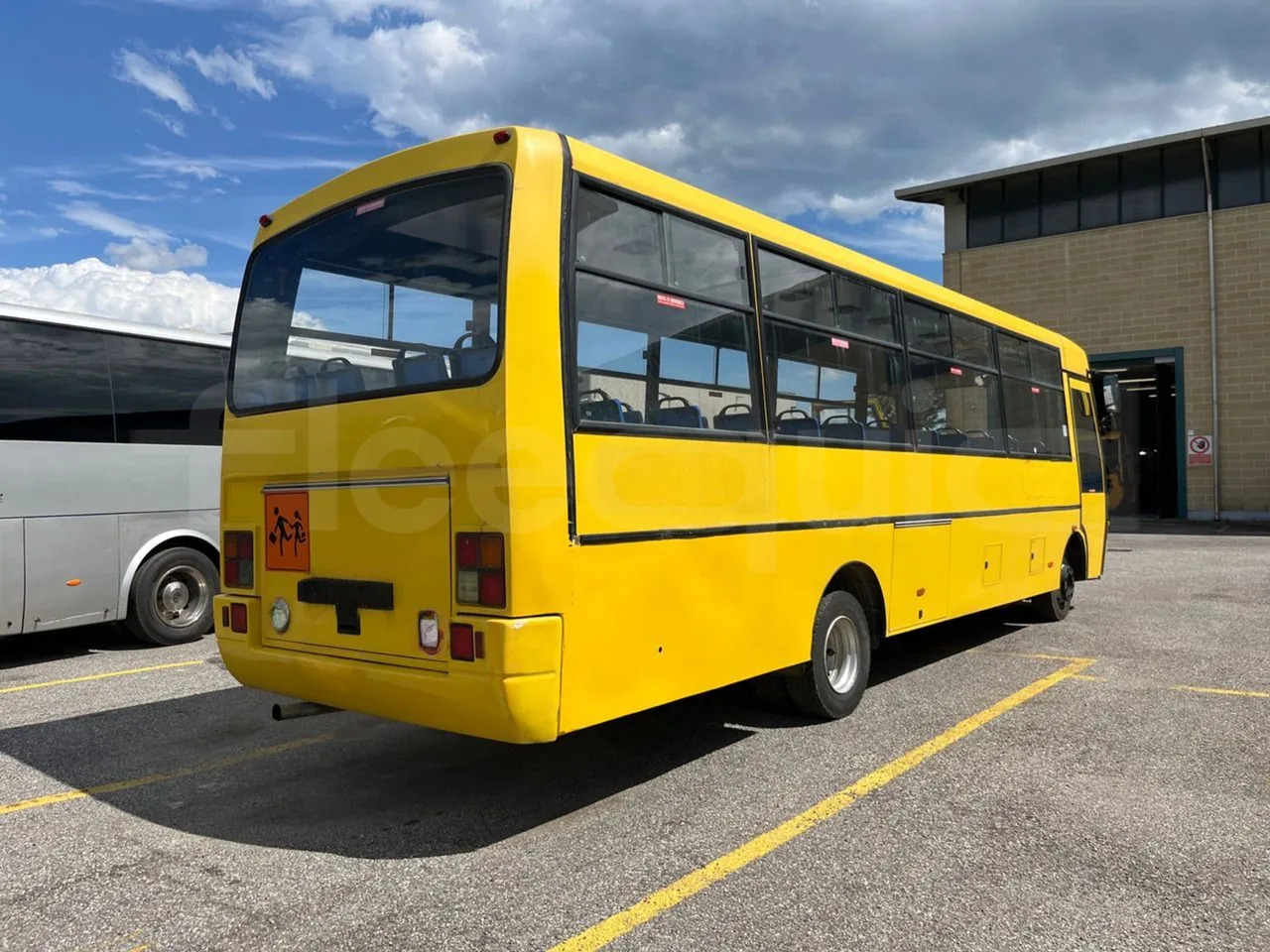 School bus Iveco Cacciamali: picture 11