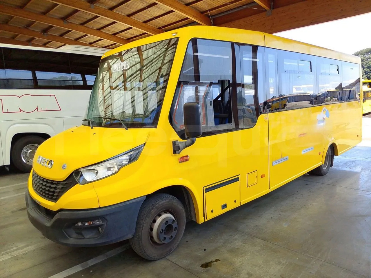 Iveco Indcar - School bus: picture 4 Iveco Indcar - School bus: picture 4