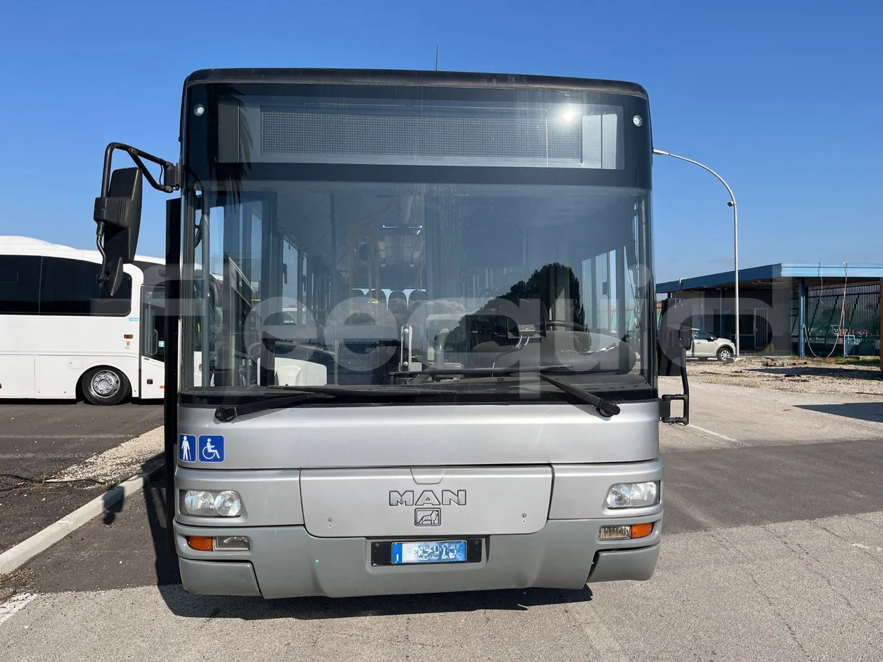 Man Lion's Classic - Suburban bus: picture 2 Man Lion's Classic - Suburban bus: picture 2