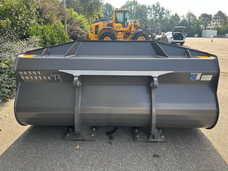 Volvo L90H bucket - Loader bucket for Construction machinery: picture 5 Volvo L90H bucket - Loader bucket for Construction machinery: picture 5