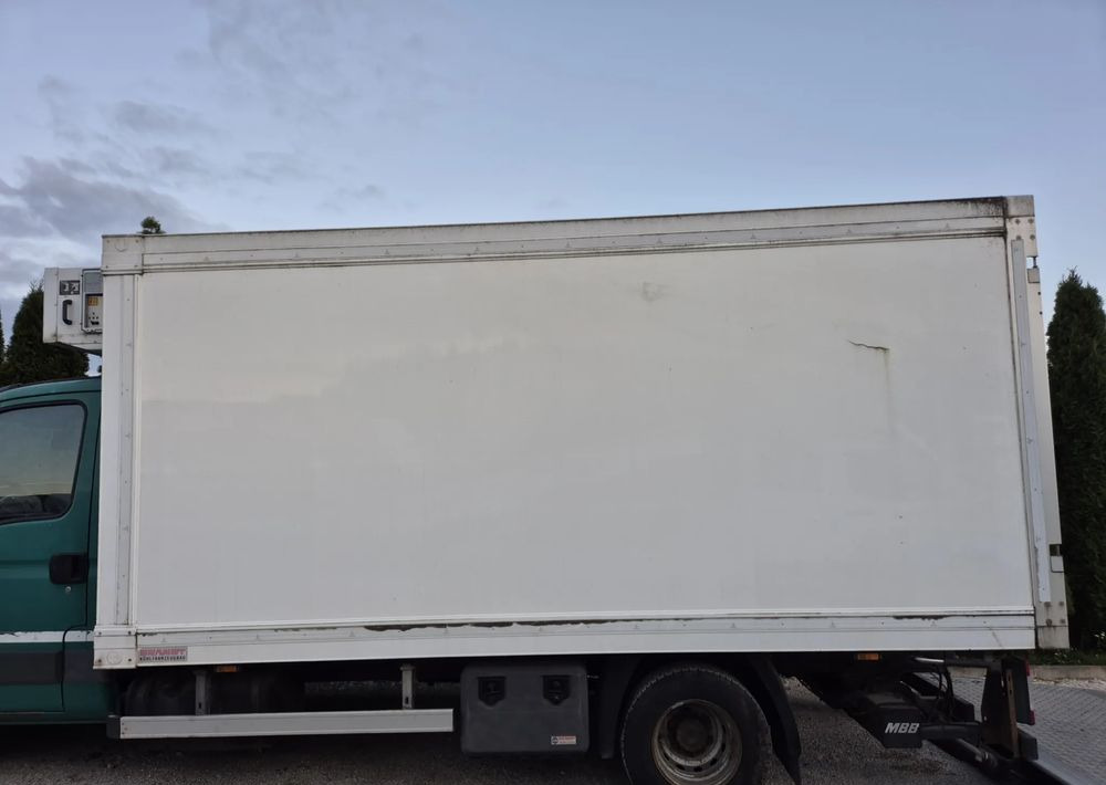 Chłodnia Mroźnia Izoterma 4.5m, 2012 rok, zasilanie stacjonarne, stan bdb! - Refrigerator swap body: picture 2 Chłodnia Mroźnia Izoterma 4.5m, 2012 rok, zasilanie stacjonarne, stan bdb! - Refrigerator swap body: picture 2