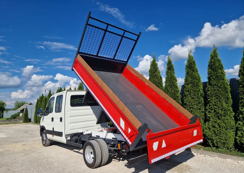 Iveco 35c15 - Tipper van: picture 3 Iveco 35c15 - Tipper van: picture 3