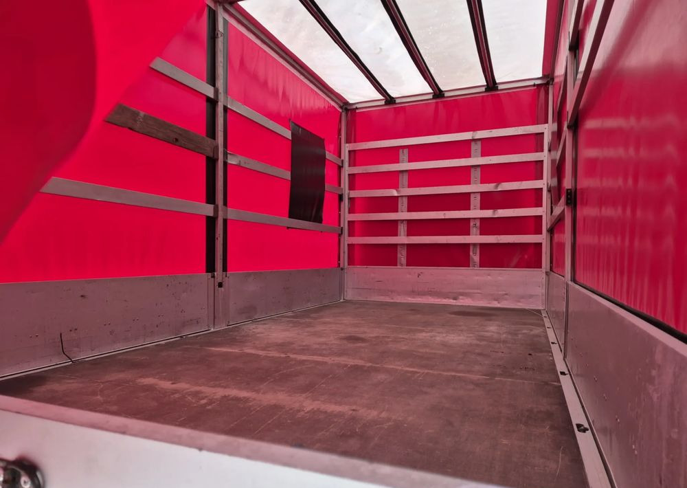 Renault MASTER 2.3 - Flatbed van: picture 4 Renault MASTER 2.3 - Flatbed van: picture 4