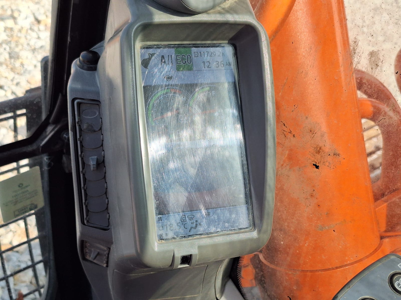 Leasing of HITACHI ZX 300 LCH-5A HITACHI ZX 300 LCH-5A: picture 19 Leasing of HITACHI ZX 300 LCH-5A HITACHI ZX 300 LCH-5A: picture 19