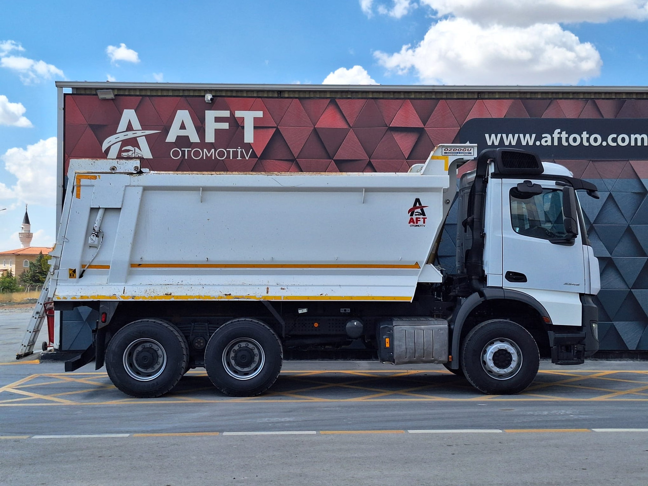 MERCEDES-BENZ AROCS 3345 - Tipper: picture 4 MERCEDES-BENZ AROCS 3345 - Tipper: picture 4
