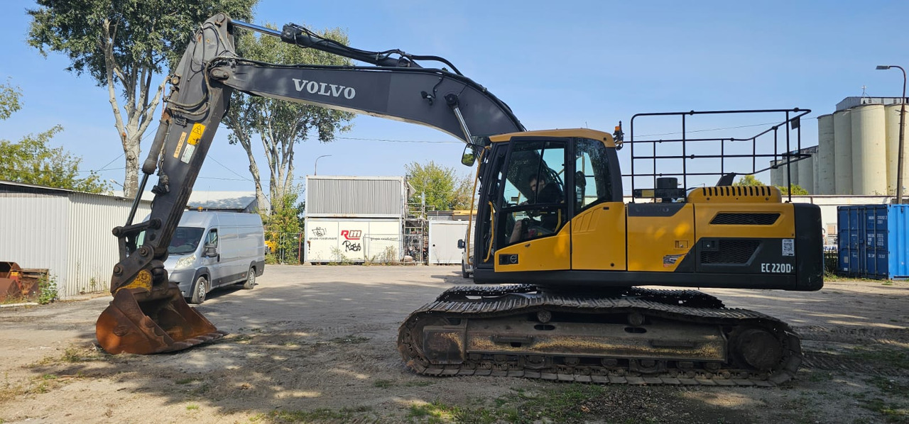 VOLVO EC220DL - Crawler excavator: picture 2 VOLVO EC220DL - Crawler excavator: picture 2