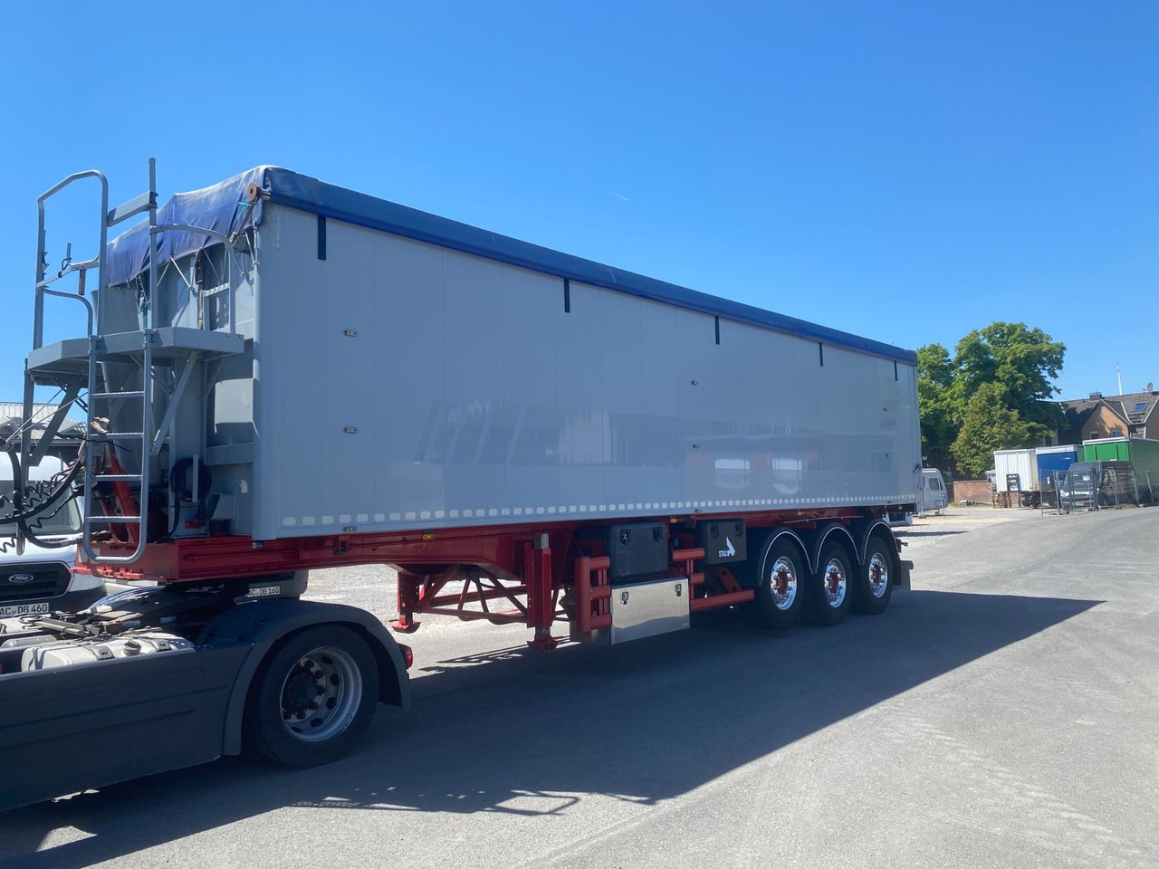 Stas Getreidekipper S300CX/ 57 cbm/ Hydr.+elektr.Hydr - Tipper semi-trailer: picture 1 Stas Getreidekipper S300CX/ 57 cbm/ Hydr.+elektr.Hydr - Tipper semi-trailer: picture 1