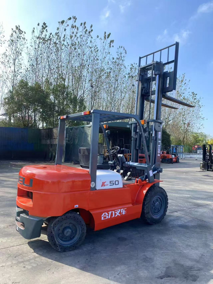 HELI k50 used diesel forklift Customizable mast clamps - Diesel forklift: picture 4 HELI k50 used diesel forklift Customizable mast clamps - Diesel forklift: picture 4
