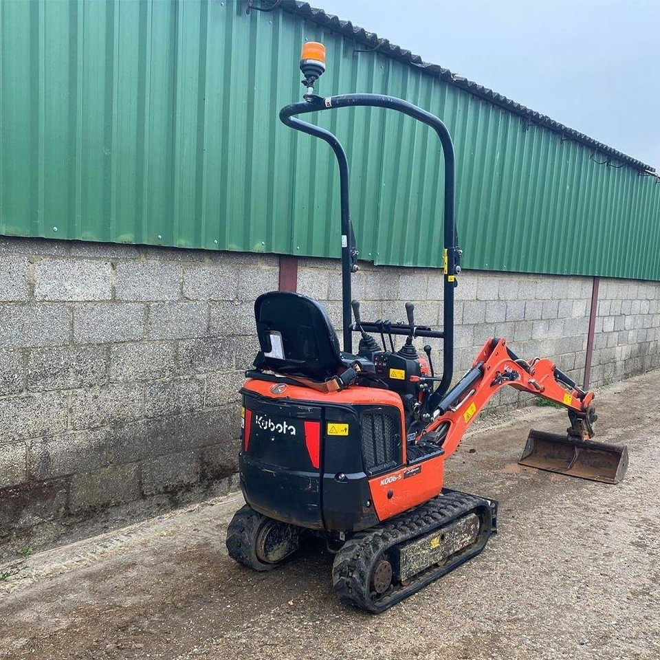 Kubota K008-5 - Mini excavator: picture 2 Kubota K008-5 - Mini excavator: picture 2