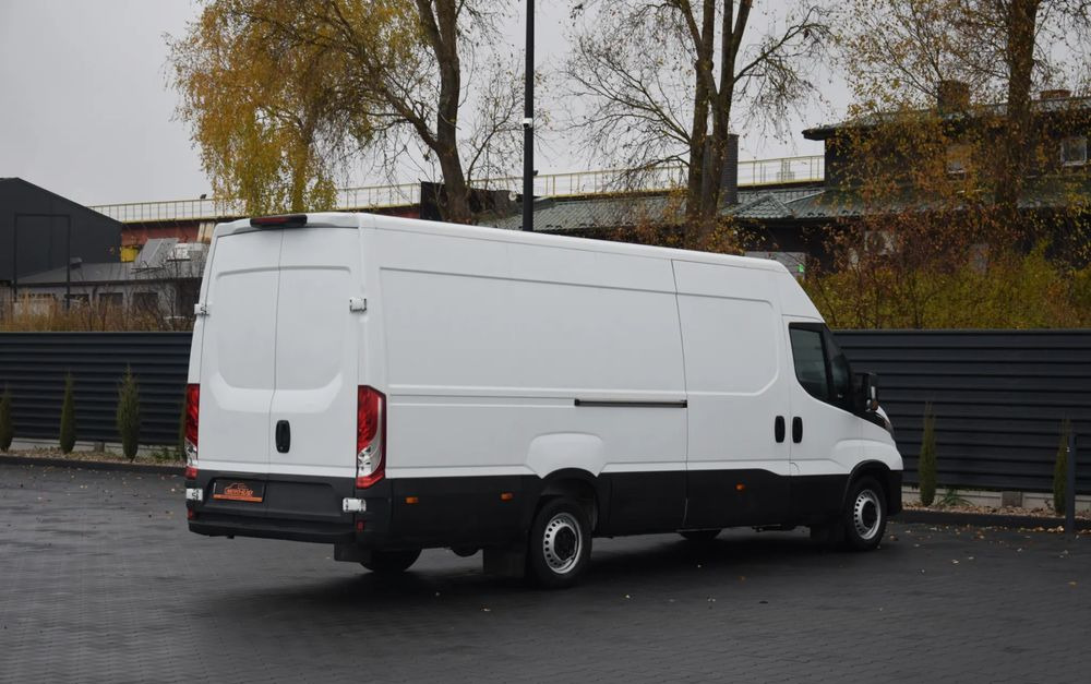 Iveco DAILY MAXI 35S16 / 2.3 - 160 KM / NOWY MODEL / 3 OSOBY / DOSTAWCZE / BLASZAK / KLIMA / CZUJNIKI COFANIA / TRYB CITY-ECO / 2023 / SERWISOWANY / SPROWADZONY Z NIEMIEC - Panel van: picture 5 Iveco DAILY MAXI 35S16 / 2.3 - 160 KM / NOWY MODEL / 3 OSOBY / DOSTAWCZE / BLASZAK / KLIMA / CZUJNIKI COFANIA / TRYB CITY-ECO / 2023 / SERWISOWANY / SPROWADZONY Z NIEMIEC - Panel van: picture 5