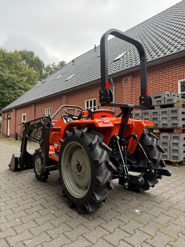 Kleintraktor Kubota B1-17 mit Frontlader ab 125 € pro Monat. - Compact tractor: picture 3 Kleintraktor Kubota B1-17 mit Frontlader ab 125 € pro Monat. - Compact tractor: picture 3