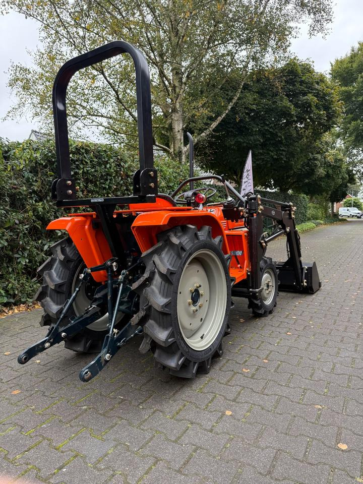 Kleintraktor Kubota B1600 mit Frontlader ab 125 € pro Monat. - Compact tractor: picture 4 Kleintraktor Kubota B1600 mit Frontlader ab 125 € pro Monat. - Compact tractor: picture 4