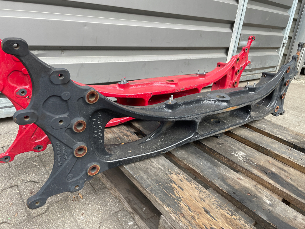 BELKA ZDERZAKA ZDERZAK MAN TGX TGS BUDOWLANY 81412800072 - Bumper for Truck: picture 2 BELKA ZDERZAKA ZDERZAK MAN TGX TGS BUDOWLANY 81412800072 - Bumper for Truck: picture 2