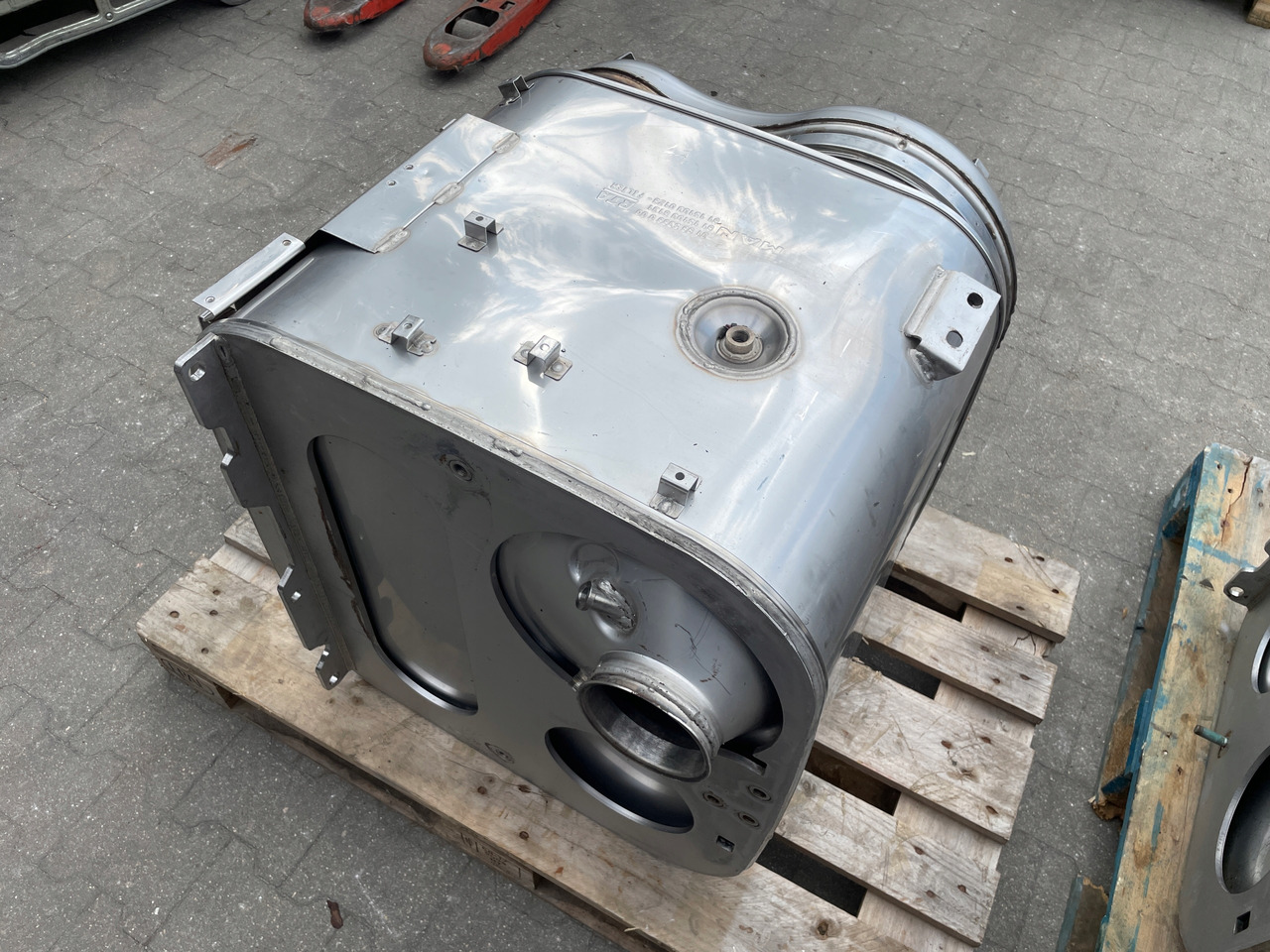 KATALIZATOR KOMPLETNY WYDECH MAN TGX TGS EURO 6 81151036131 - Catalytic converter for Truck: picture 4 KATALIZATOR KOMPLETNY WYDECH MAN TGX TGS EURO 6 81151036131 - Catalytic converter for Truck: picture 4