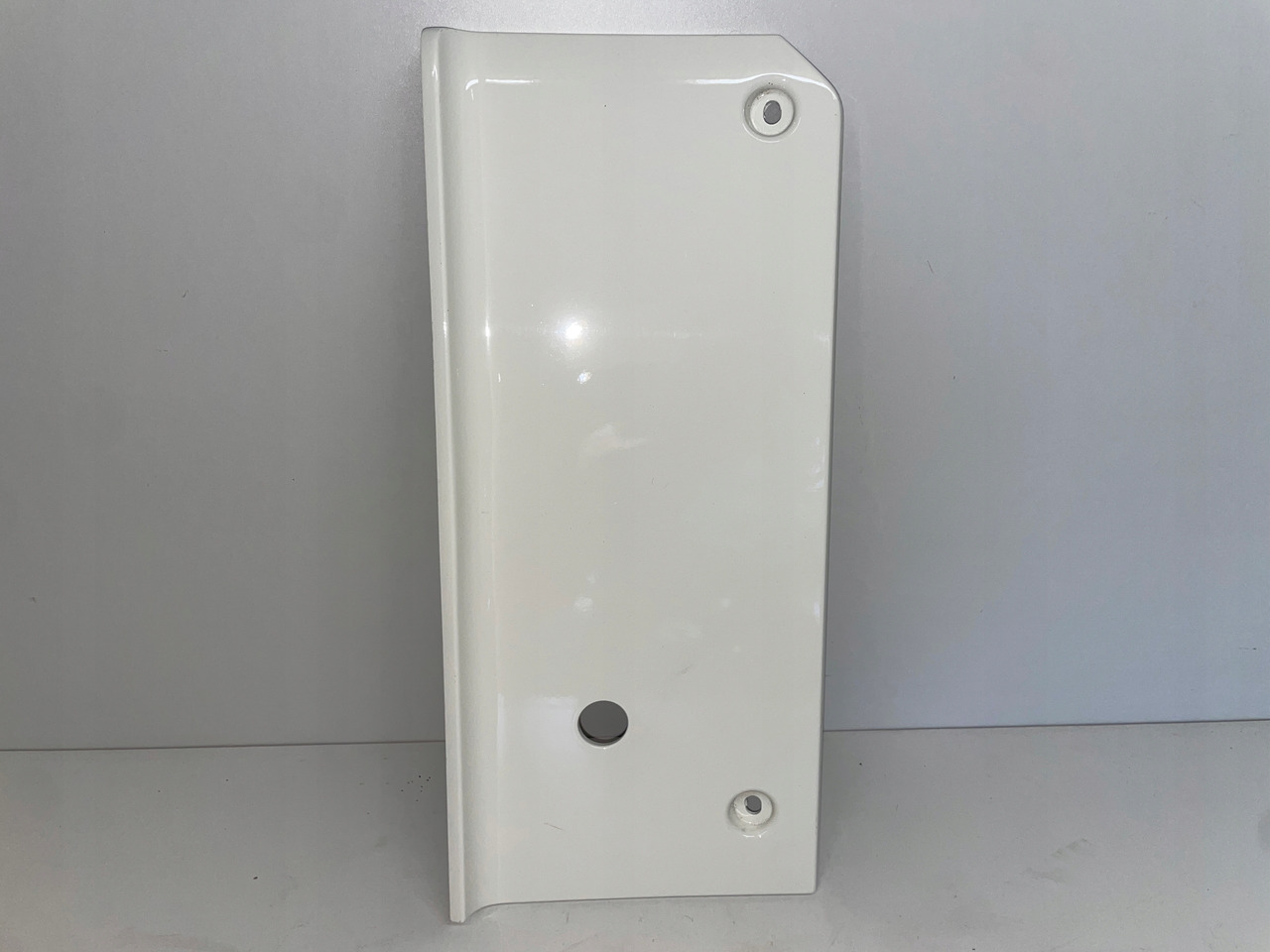 PRAWE ZAKOŃCZENIE ZDERZAKA MAN TGX TG3 MASKOWNICA 81416100988 - Bumper for Truck: picture 1 PRAWE ZAKOŃCZENIE ZDERZAKA MAN TGX TG3 MASKOWNICA 81416100988 - Bumper for Truck: picture 1