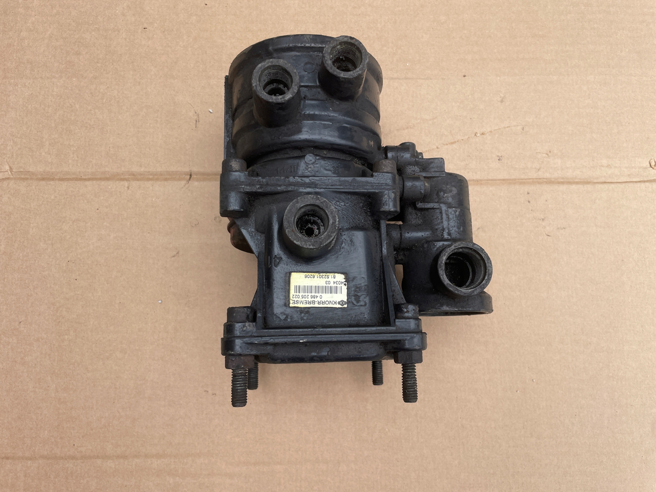 ZAWÓR PRZYCZEPY EBS MAN TGX TGS TGA 0486205022 81523016206 - Brake valve: picture 1 ZAWÓR PRZYCZEPY EBS MAN TGX TGS TGA 0486205022 81523016206 - Brake valve: picture 1