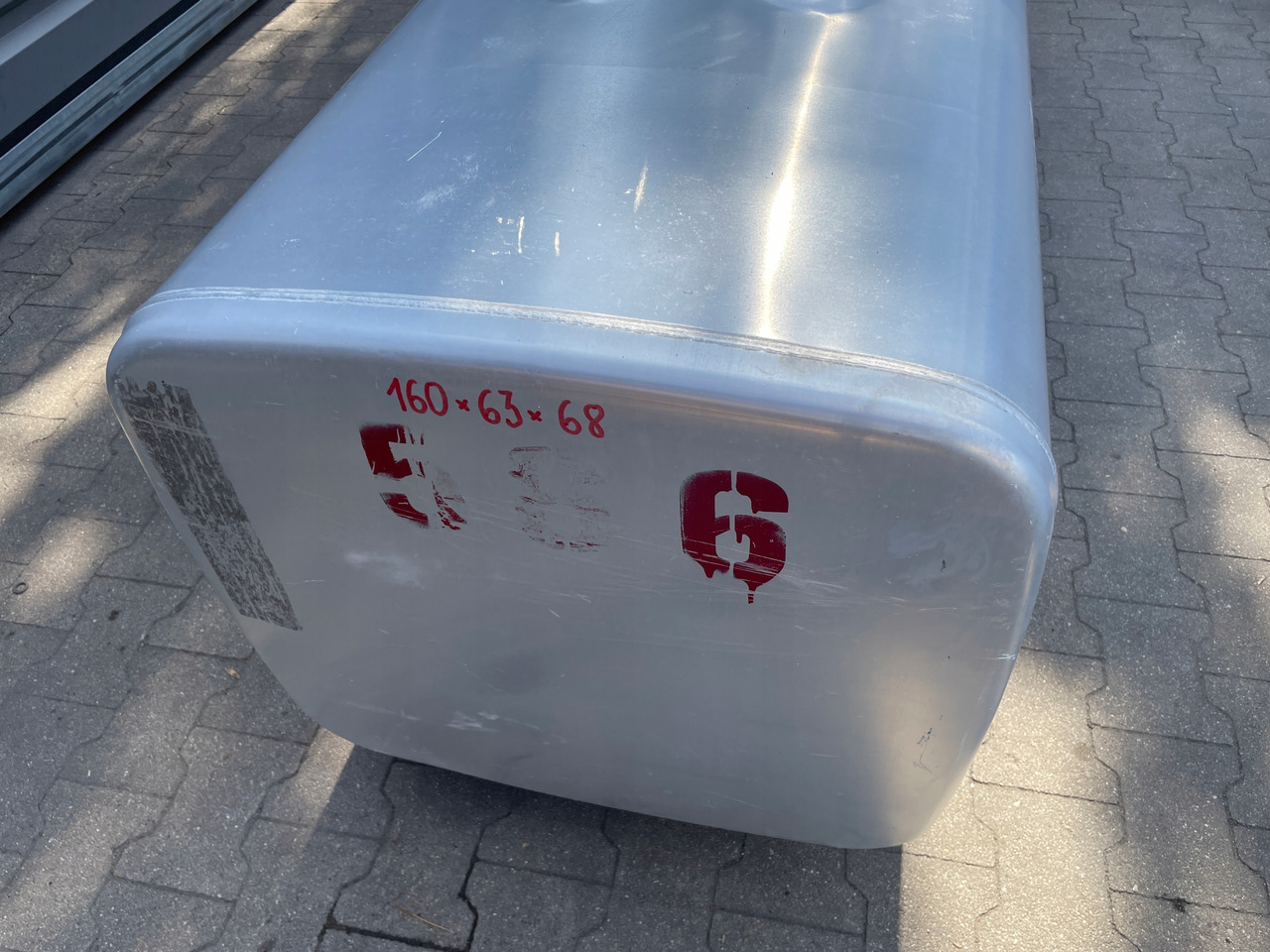 ZBIORNIK PALIWA 600L DAF XF 105 , 95, CF - Fuel tank for Truck: picture 3 ZBIORNIK PALIWA 600L DAF XF 105 , 95, CF - Fuel tank for Truck: picture 3