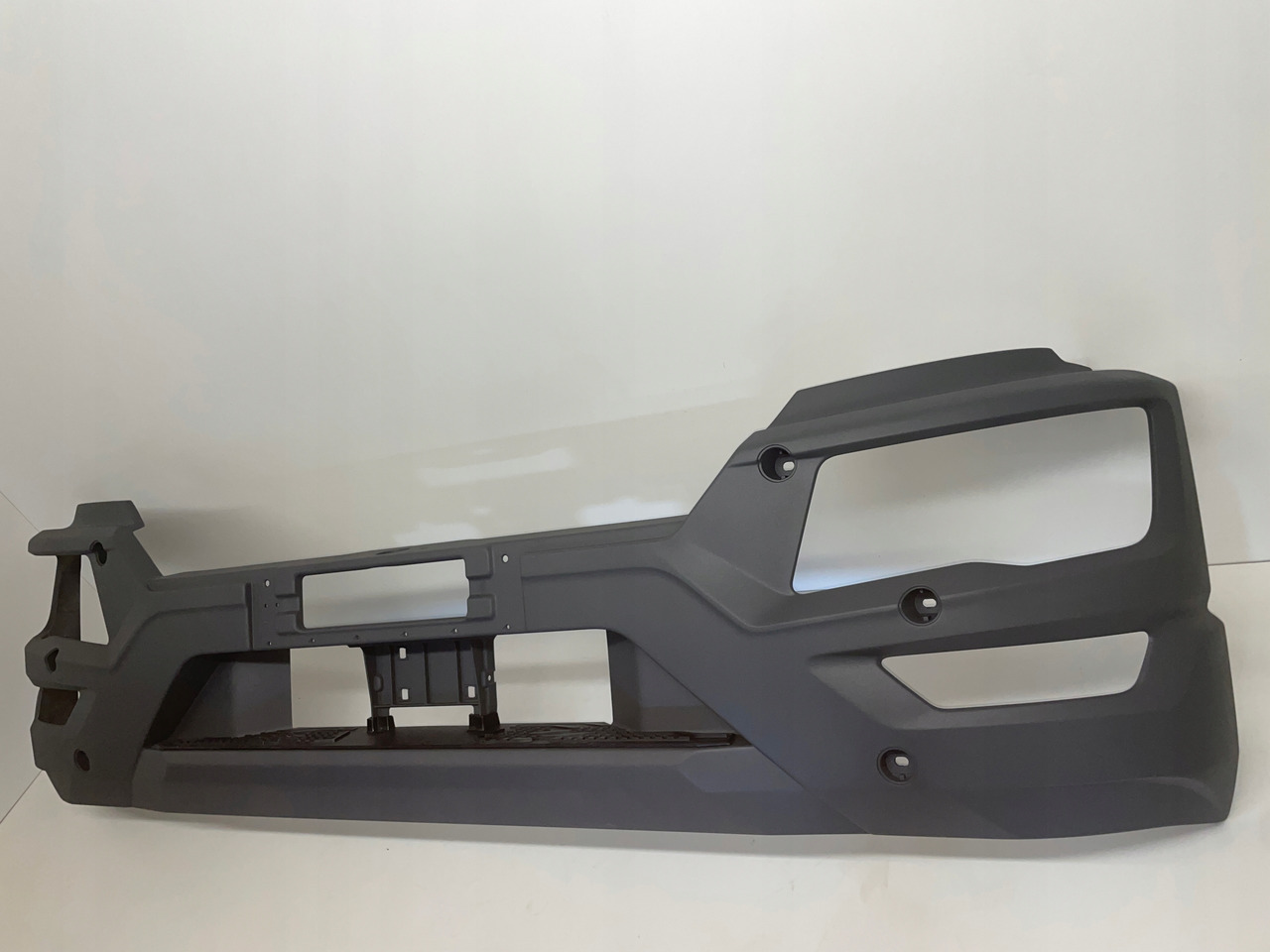 ZDERZAK MAN TGM 20- SZARY BEZ DZIUR 81416140126 - Body and exterior for Truck: picture 3 ZDERZAK MAN TGM 20- SZARY BEZ DZIUR 81416140126 - Body and exterior for Truck: picture 3