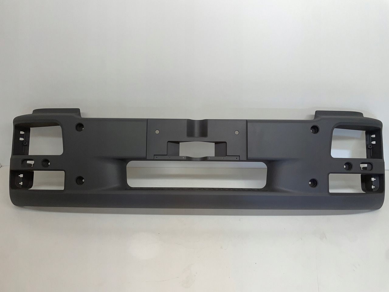 ZDERZAK MAN TGM SZEROKI 81416100354 - Bumper for Truck: picture 1 ZDERZAK MAN TGM SZEROKI 81416100354 - Bumper for Truck: picture 1