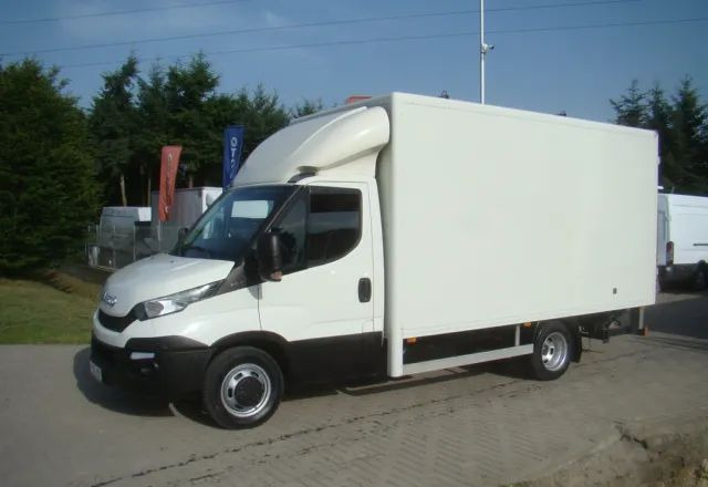 Iveco DAILY 40 C 15 3.0TDI 3.5T DMC WINDA 1000KG1000KG - Box van: picture 2 Iveco DAILY 40 C 15 3.0TDI 3.5T DMC WINDA 1000KG1000KG - Box van: picture 2