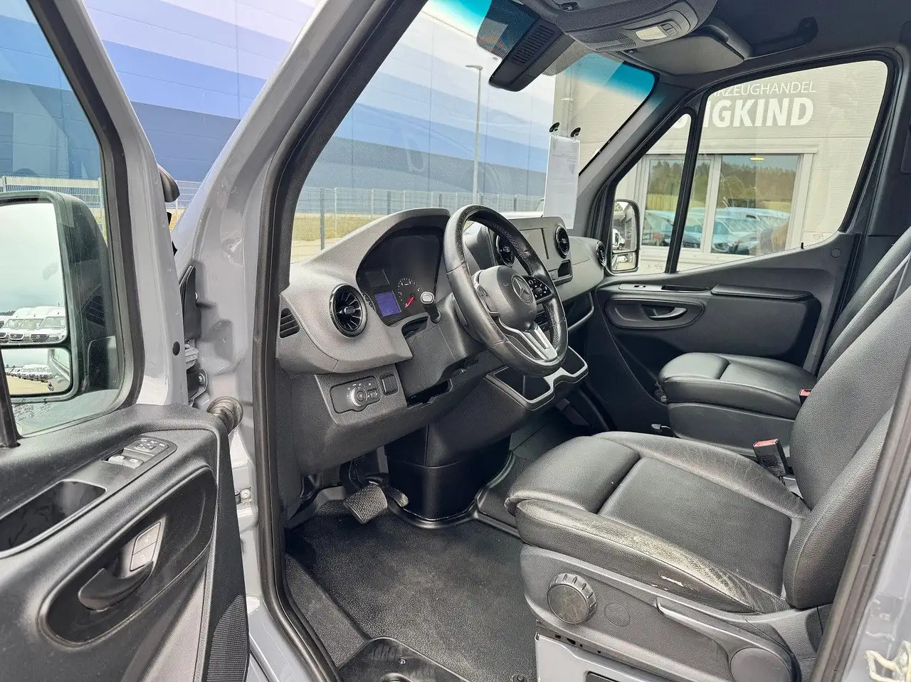 Leasing of Mercedes-Benz Sprinter 319 CDI Mixto Lang Hoch Klima AHK Mercedes-Benz Sprinter 319 CDI Mixto Lang Hoch Klima AHK: picture 9 Leasing of Mercedes-Benz Sprinter 319 CDI Mixto Lang Hoch Klima AHK Mercedes-Benz Sprinter 319 CDI Mixto Lang Hoch Klima AHK: picture 9