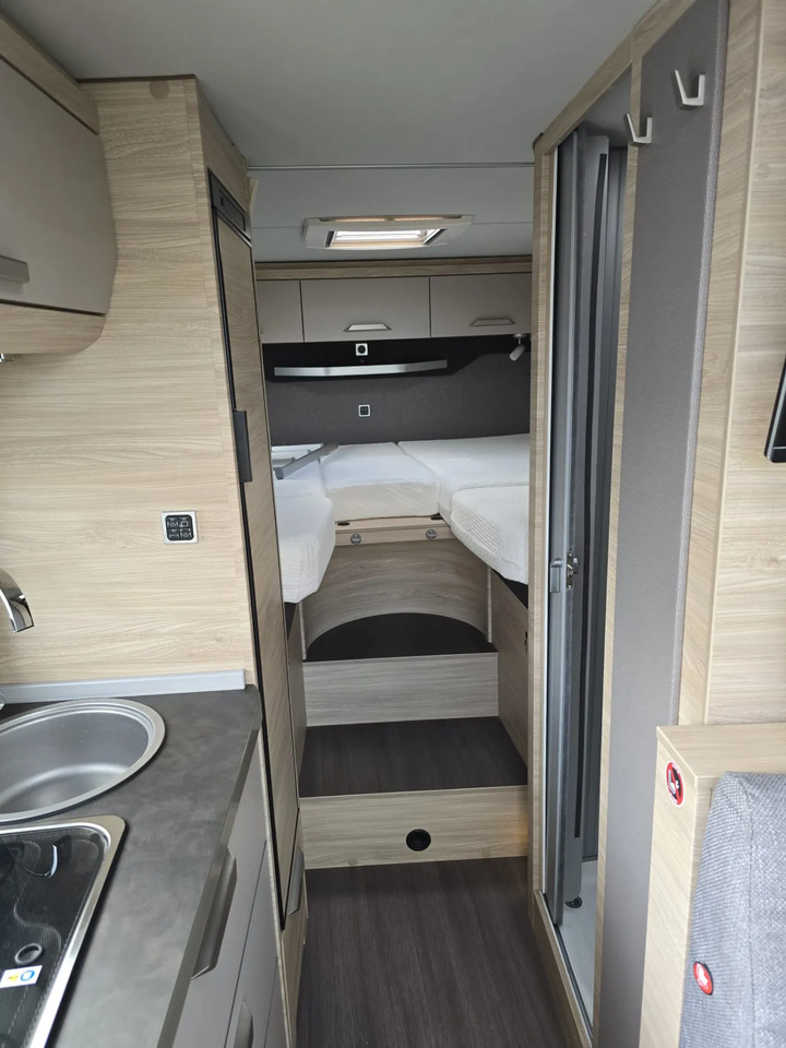 Knaus Van TI Plus 650 MEG Platinum Selection - Semi-integrated motorhome: picture 4 Knaus Van TI Plus 650 MEG Platinum Selection - Semi-integrated motorhome: picture 4