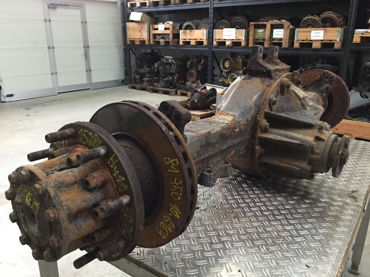 Gebrauchte Hinterachse MAN TGM 15.280, Typ : HY 11 3000, Artikel - Nr. : 81.35010 - 6169 - Rear axle for Truck: picture 5 Gebrauchte Hinterachse MAN TGM 15.280, Typ : HY 11 3000, Artikel - Nr. : 81.35010 - 6169 - Rear axle for Truck: picture 5