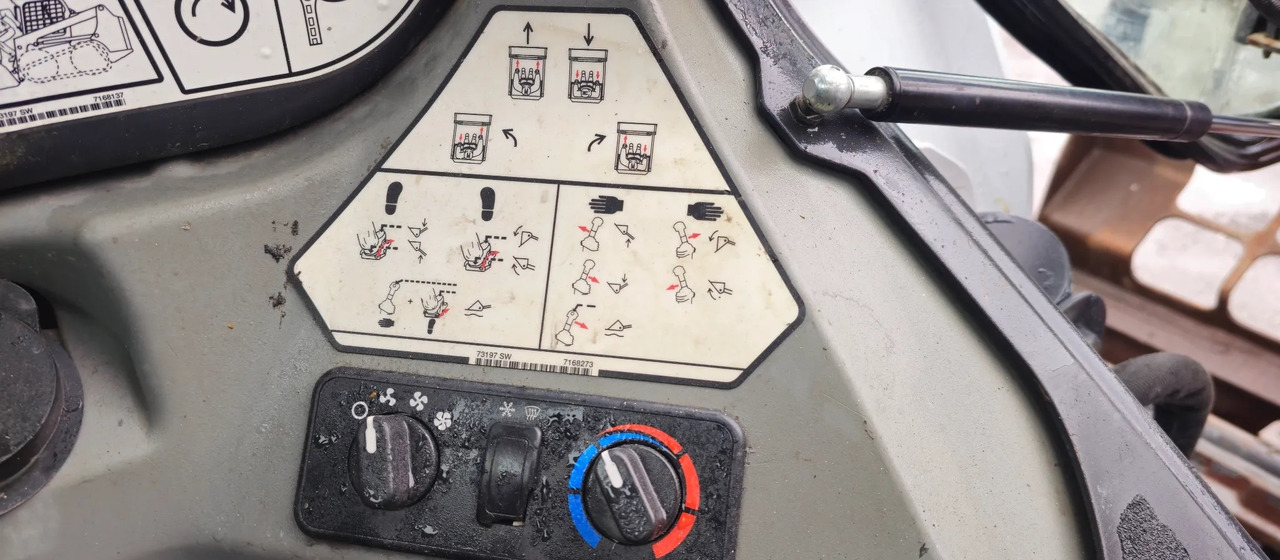 BOBCAT S570 - Skid steer loader: picture 5 BOBCAT S570 - Skid steer loader: picture 5