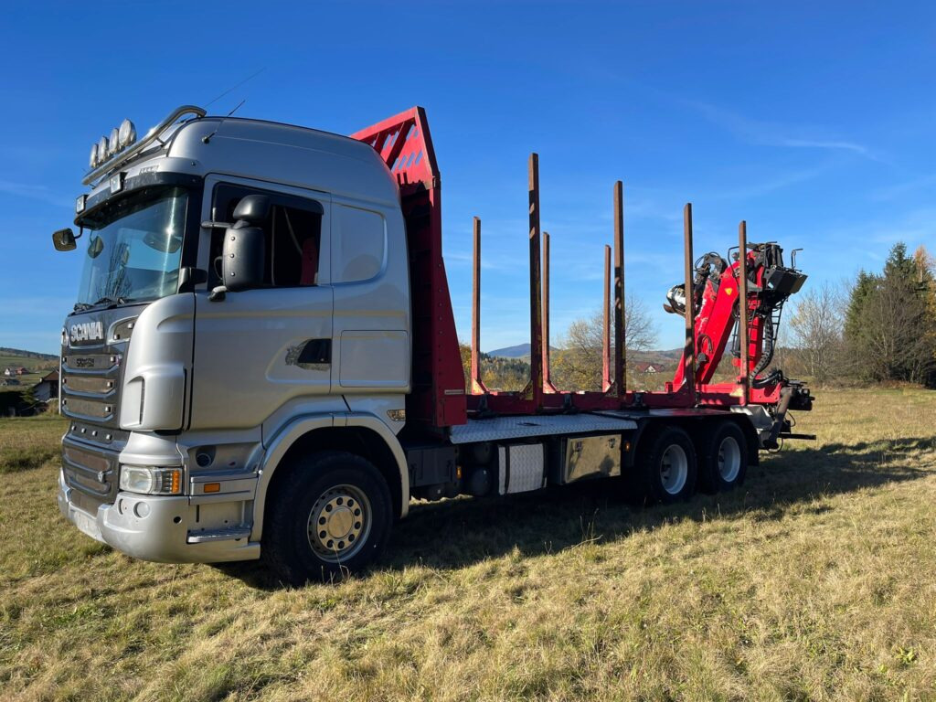 SCANIA R560 - Timber truck, Crane truck: picture 3 SCANIA R560 - Timber truck, Crane truck: picture 3
