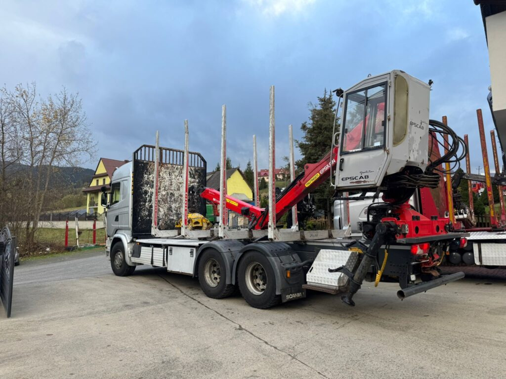 SCANIA R580 - Timber truck, Crane truck: picture 4 SCANIA R580 - Timber truck, Crane truck: picture 4