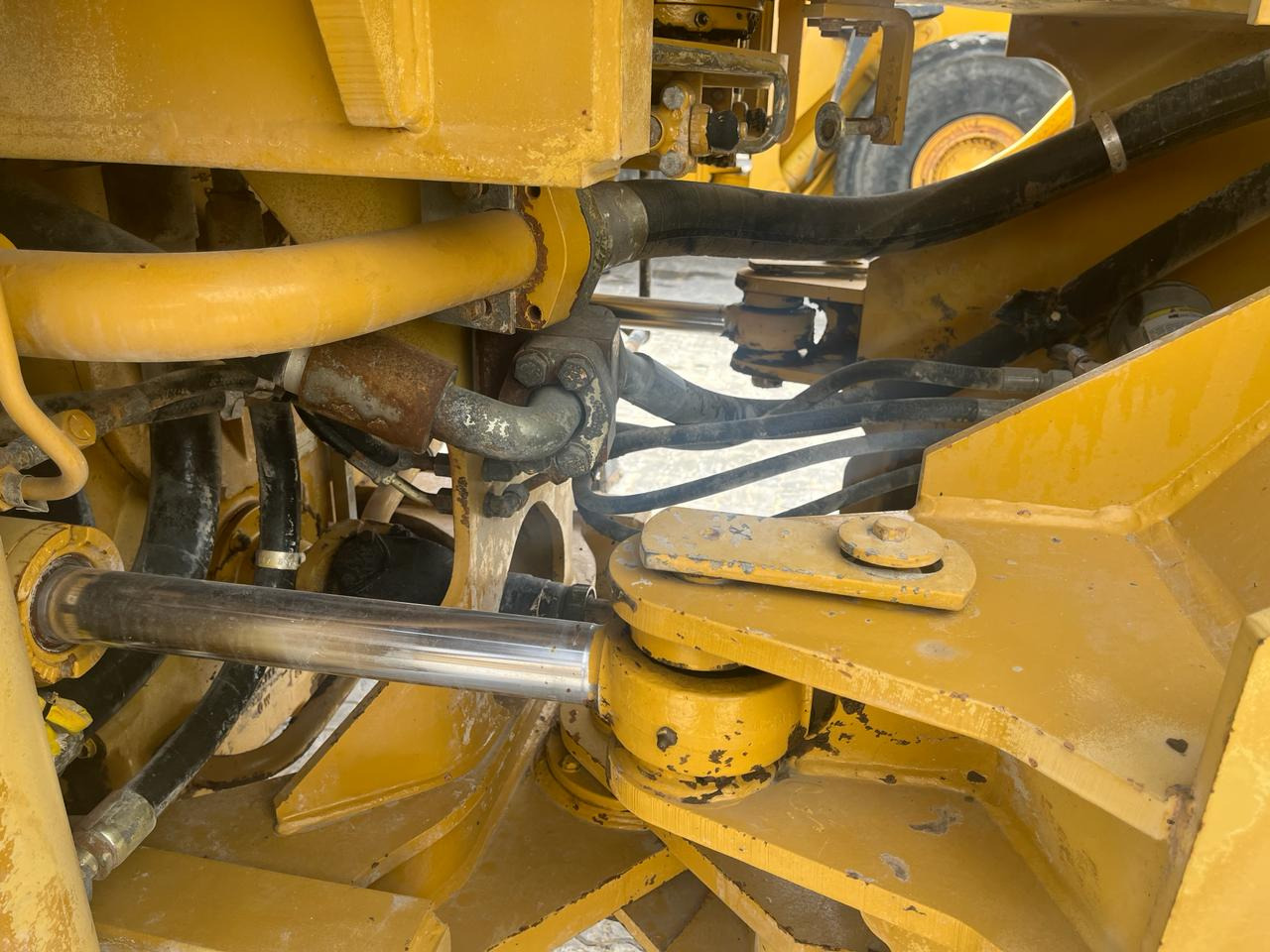 CATERPILLAR 966GII - Wheel loader: picture 3 CATERPILLAR 966GII - Wheel loader: picture 3